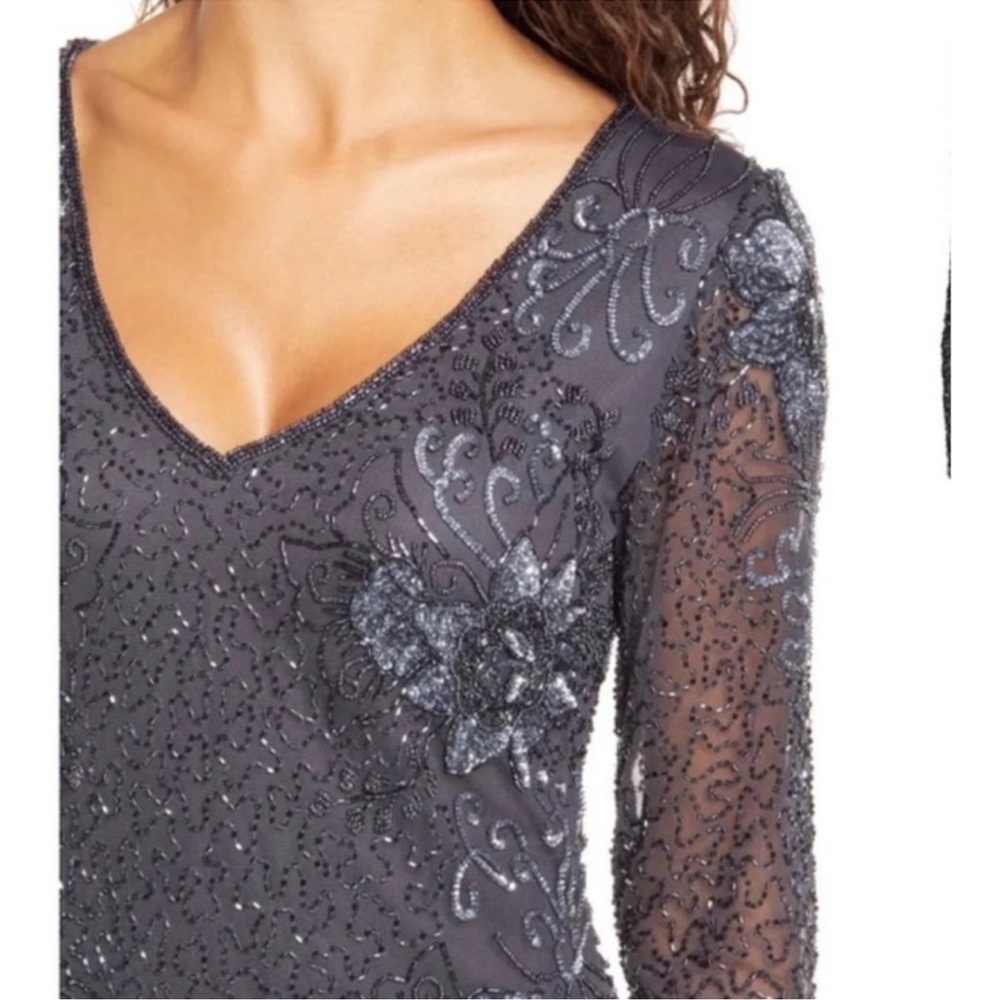 PIZARRO NIGHTS Beaded V-neck Cocktail Dress
Size 4 - Picture 2 of 9